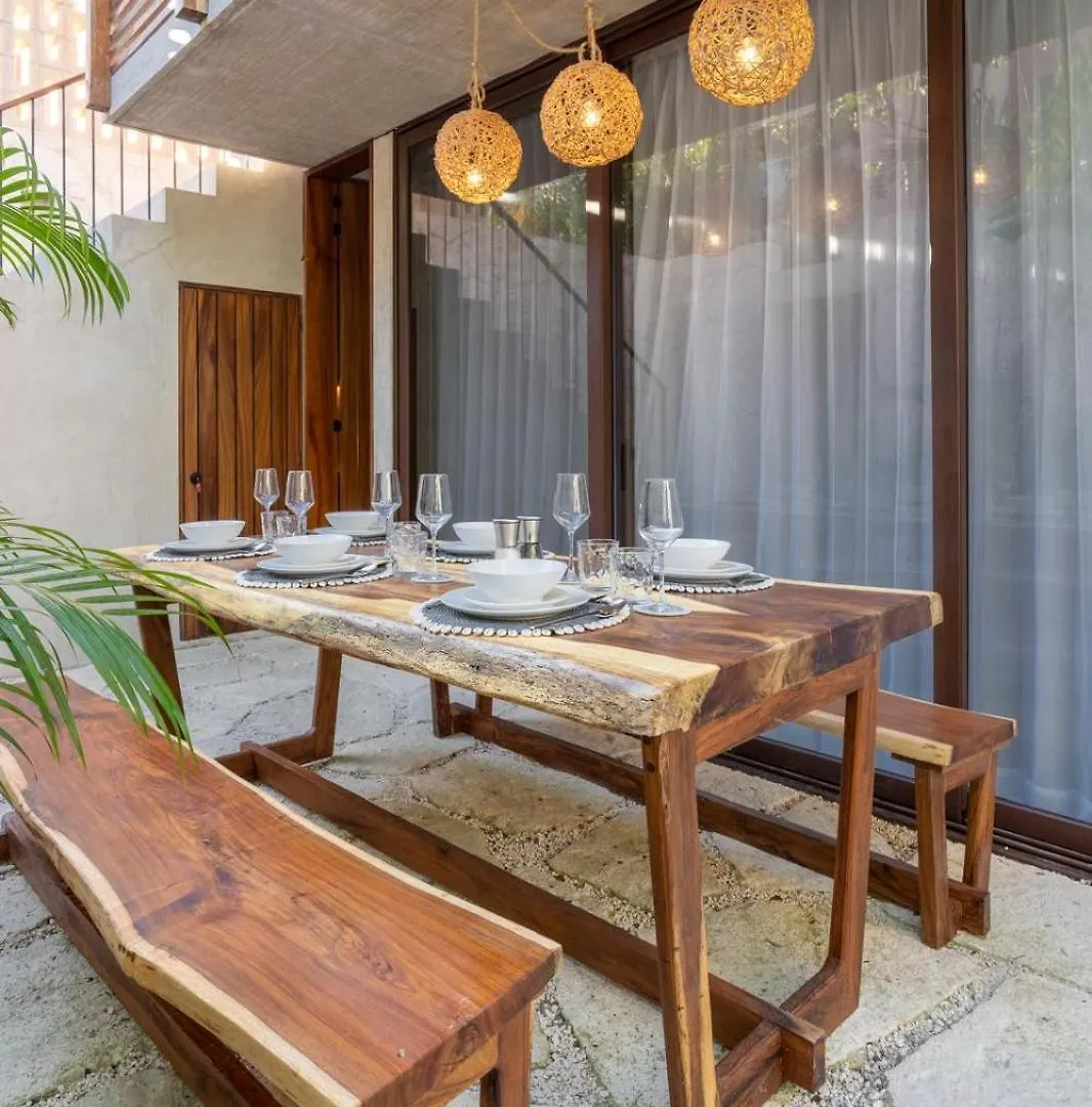Primrose Jungle Paradise Villa, 3Brd, Island Shower, 2 Private Pools, Gourmet Dining & 24Hr Security Tulum Villa